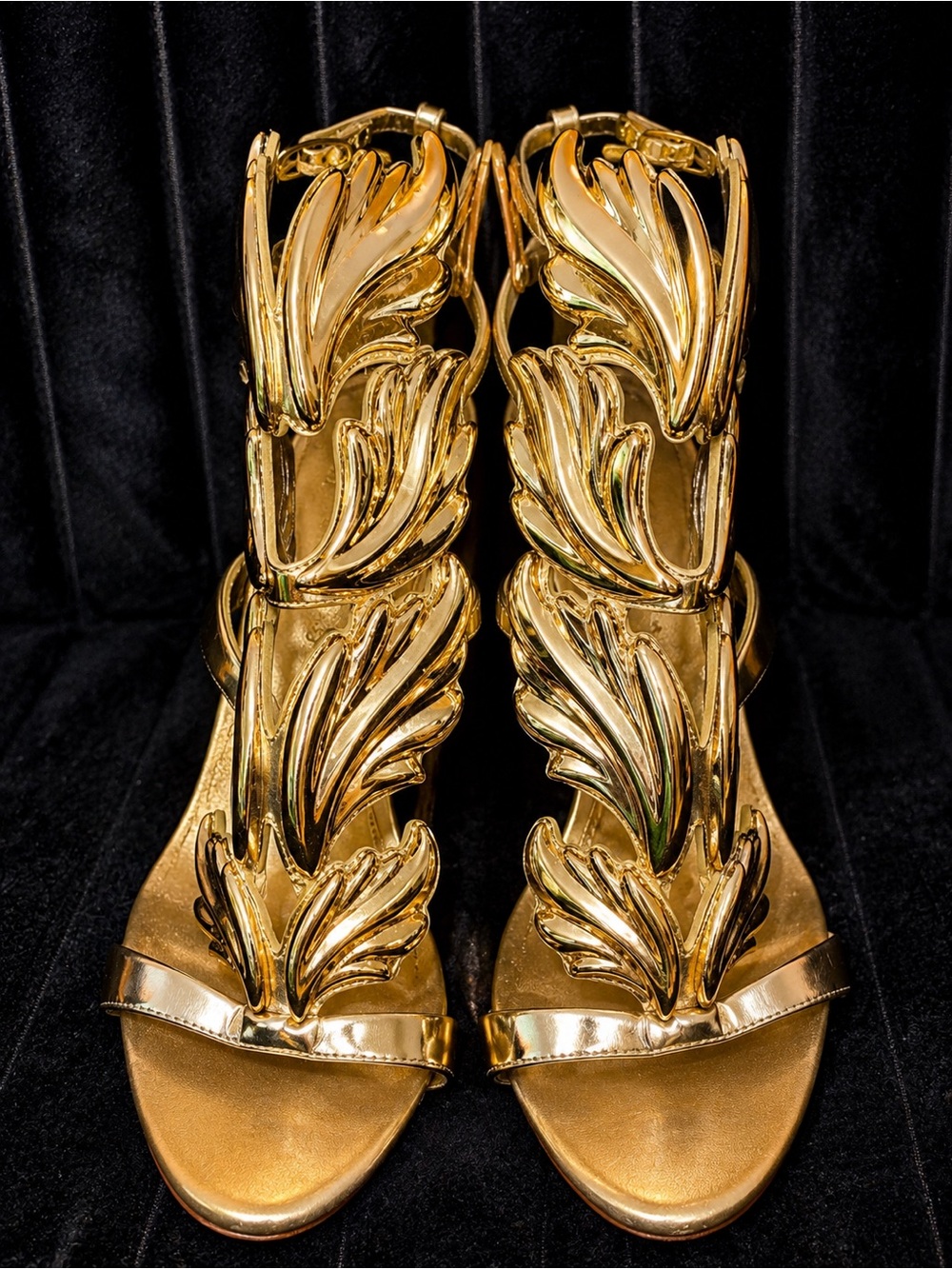 Giuseppe Zanotti Gold Leaf Sculptural Stiletto Sandals - Picture 2 of 4